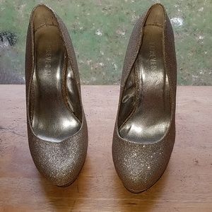 Gold glitter heels